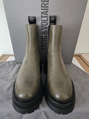 Zadig & Voltaire Women's Olive Green Leather Chelsea Lug Boots